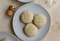 Crumbly Vegan Shortbread Bliss