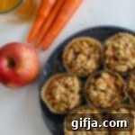 Kombucha Zing Havuç Elma Kekleri 9 Carrot Apple Kombucha Muffins in liners with carrots and apple on side