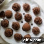 Double Chocolate Macarons 14 img 31837 13